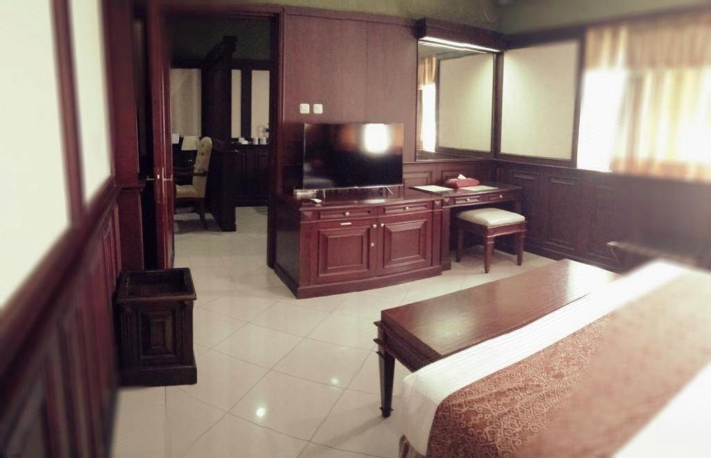 Hotel Tarakan Plaza Bagian luar foto