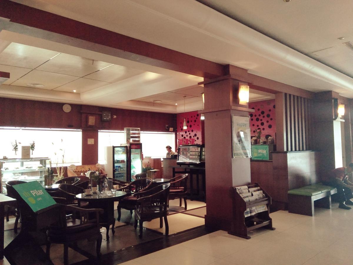 Hotel Tarakan Plaza Bagian luar foto