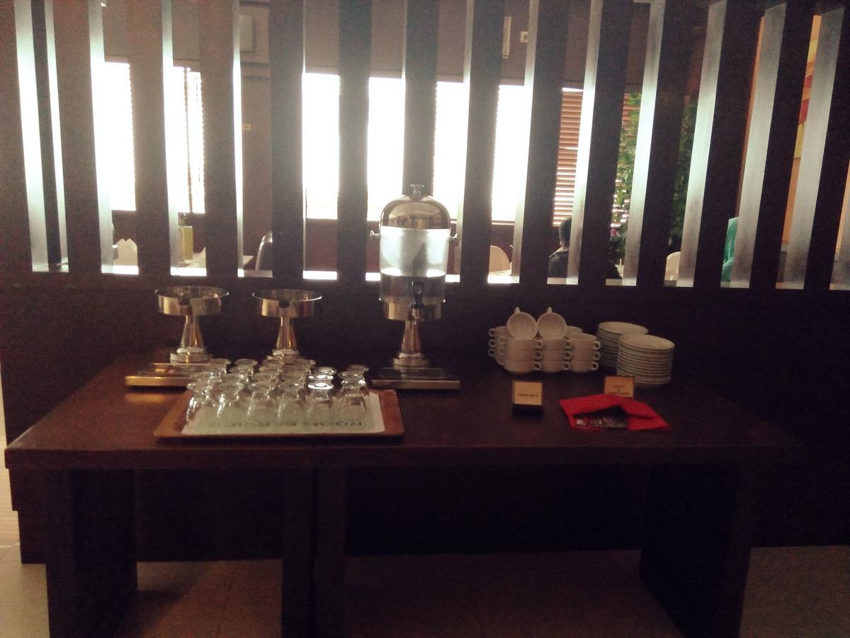 Hotel Tarakan Plaza Bagian luar foto